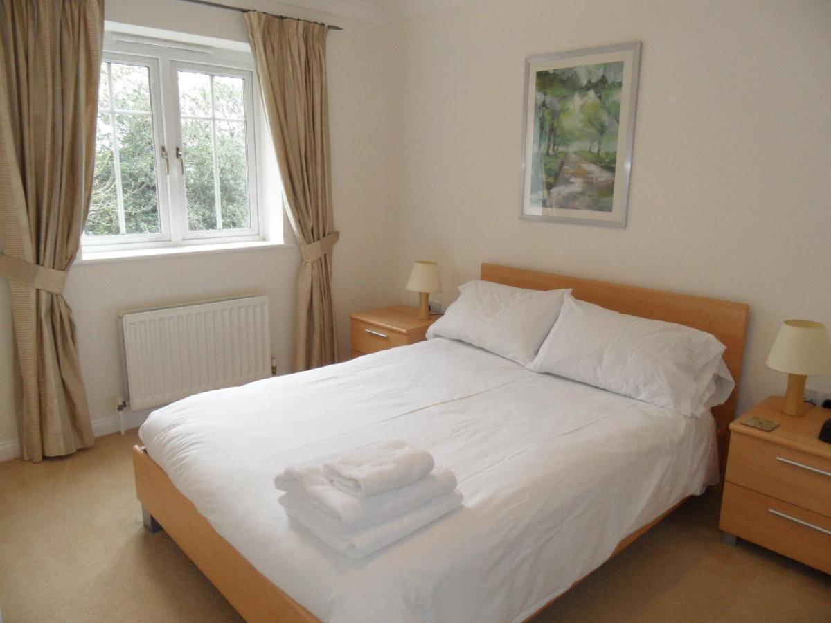 Basingstoke Apartments - Westlands House, City Centre, Home-From-Home Exterior photo